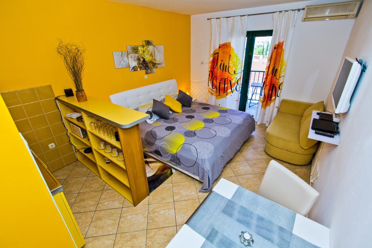 Apartments And Rooms Art Deco Pape Hvar Town Exterior foto
